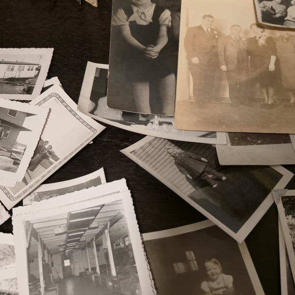 Vintage Black and White Photo Collection - Picture 8 of 16